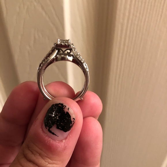 Diamond ring - Picture 4 of 6